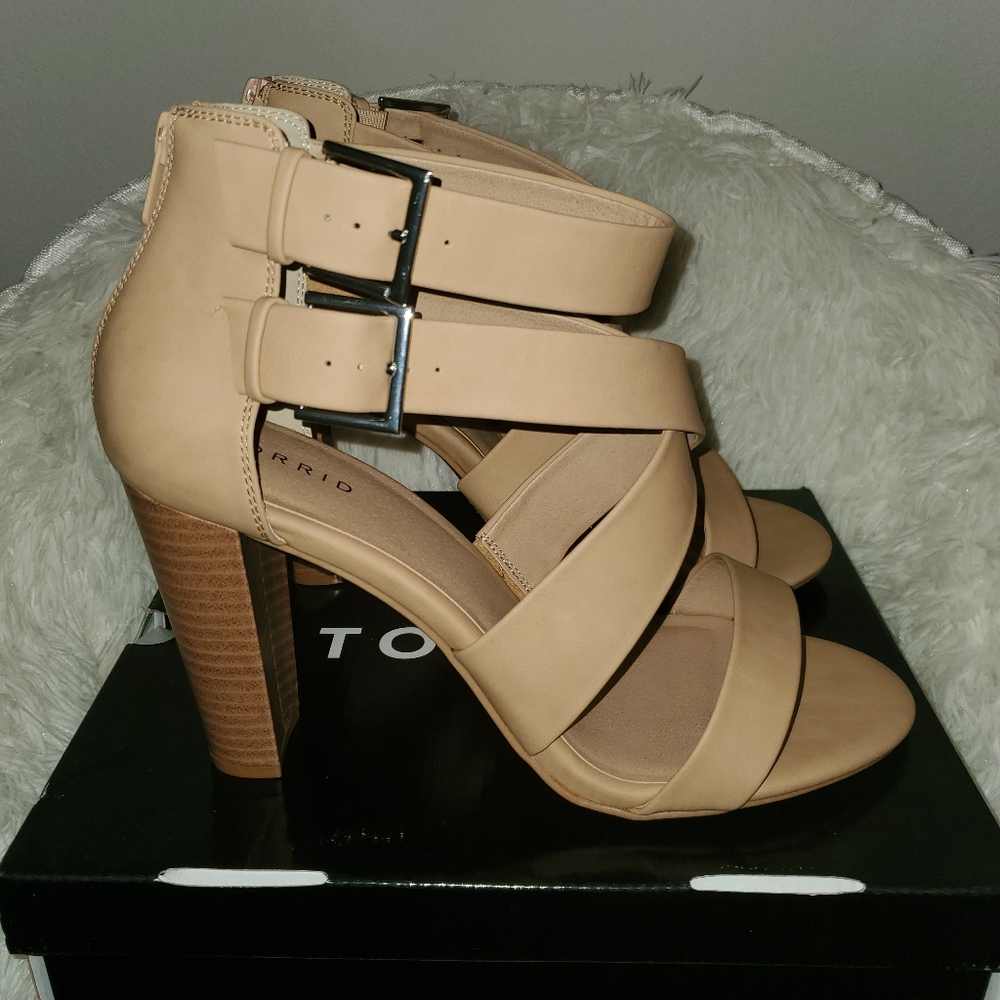Shoes (heels)